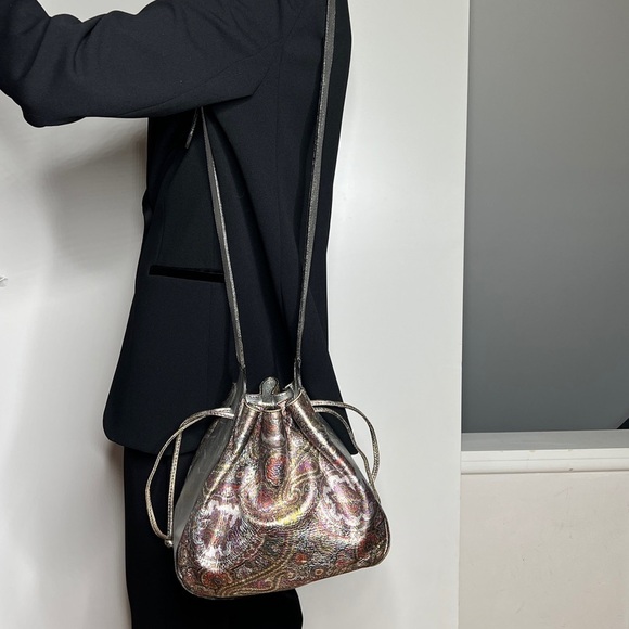 Furla Handbags - Furla Vintage Silver Leather Cinch Semi Structured Bucket Bag Made in Italy